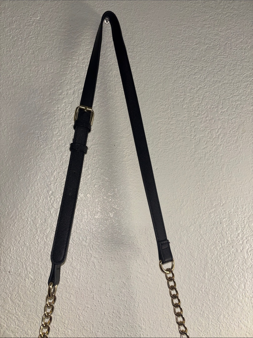 Steve Madden Black Crossbody Bag with Gold Chain Strap - Picture 8 of 8